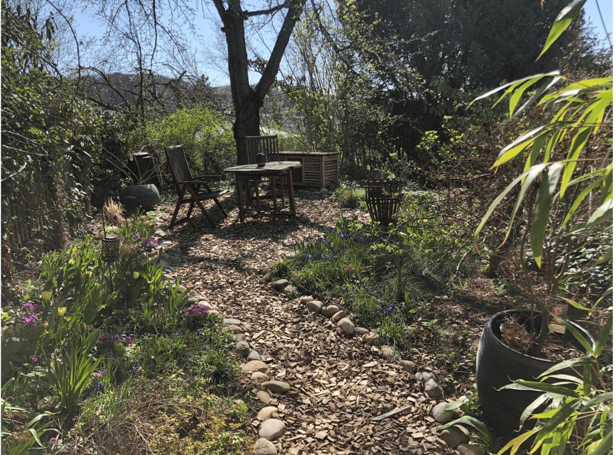 Secret Garden Apartment